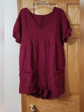 2 Women's Short Sleeve Gauze Romper in Deep Wine And Blue